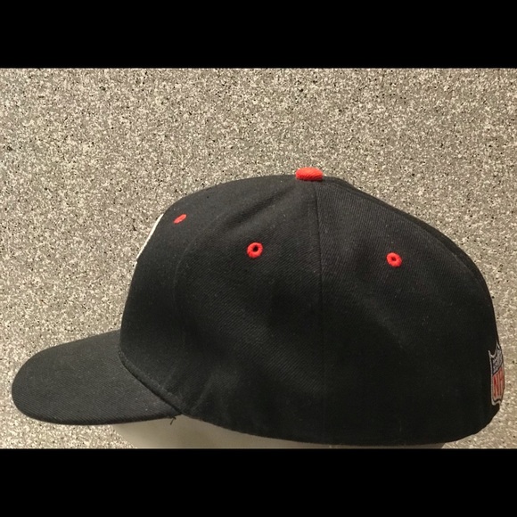 NFL Falcon Black Cap - Picture 2 of 5